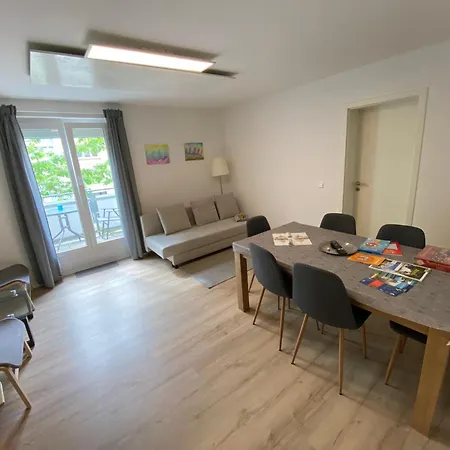 Apartman Komfortable Ferienwohnung, 3 Schlafzimmer Stadtmitte *
