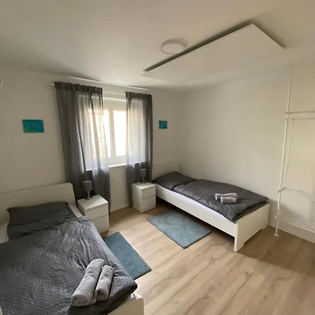 Komfortable Ferienwohnung, 3 Schlafzimmer Stadtmitte *