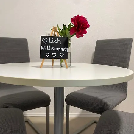 Apartman Komfortable Ferienwohnung, 3 Schlafzimmer Stadtmitte Neu-Ulm